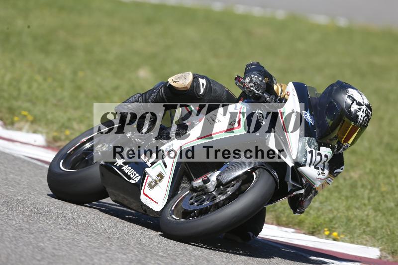 /Archiv-2025/48 25.08.2025 Cornu Master School ADR/rot-rouge/123